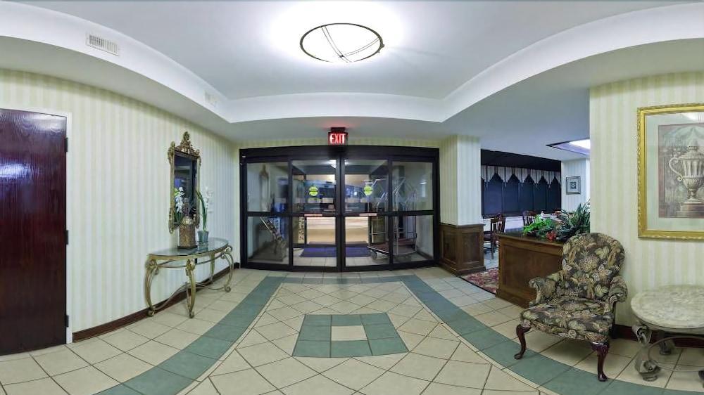 Holiday Inn Express - Chester By Ihg Extérieur photo
