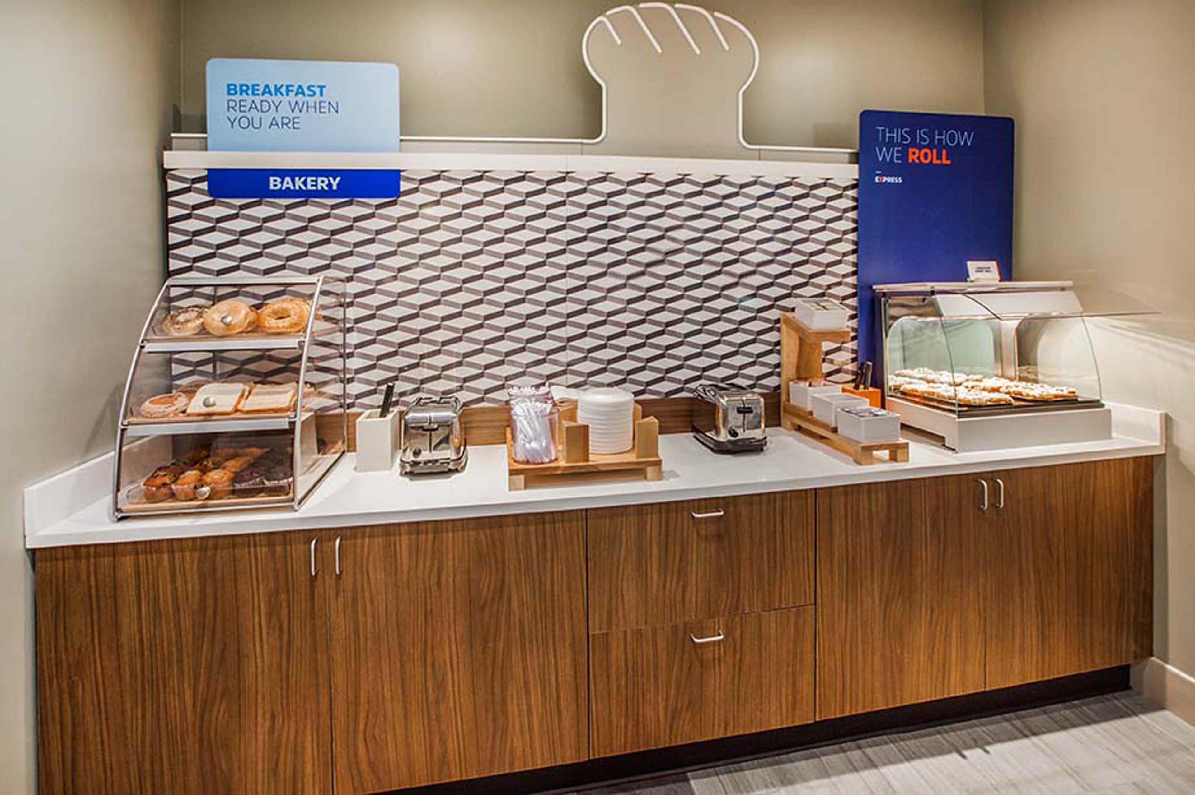 Holiday Inn Express - Chester By Ihg Extérieur photo