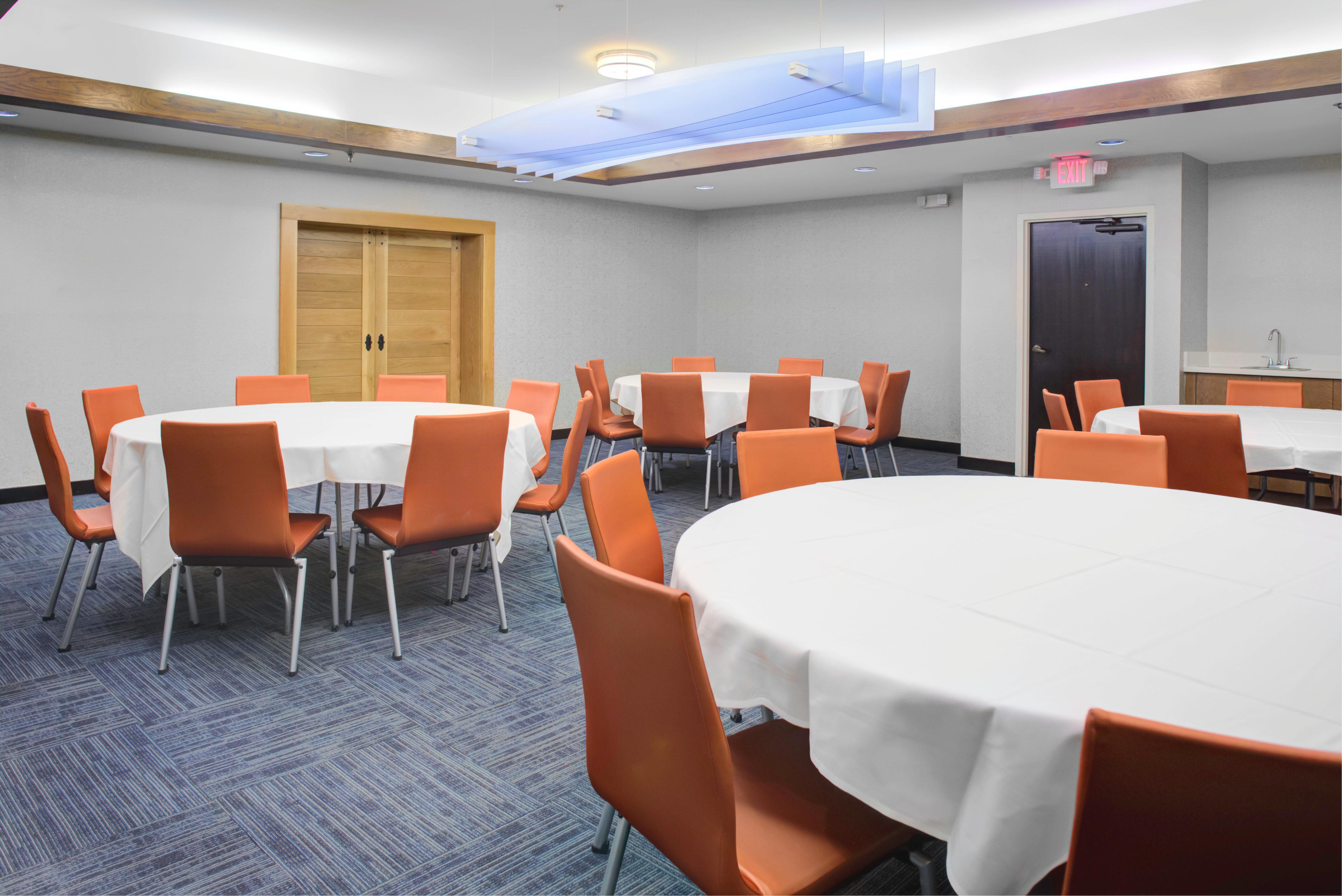 Holiday Inn Express - Chester By Ihg Extérieur photo