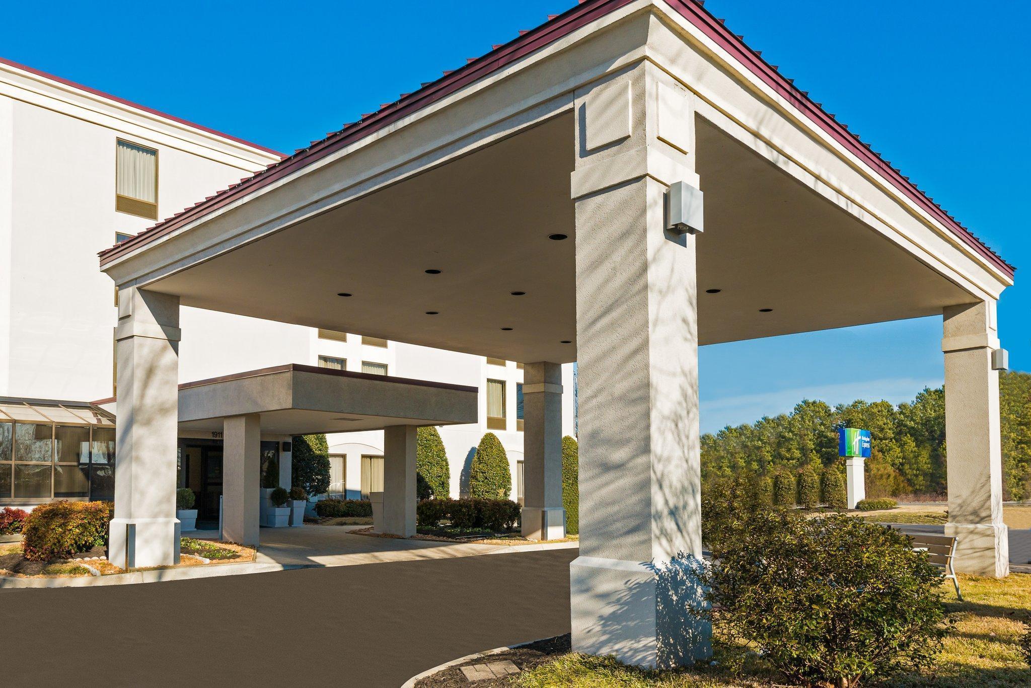 Holiday Inn Express - Chester By Ihg Extérieur photo