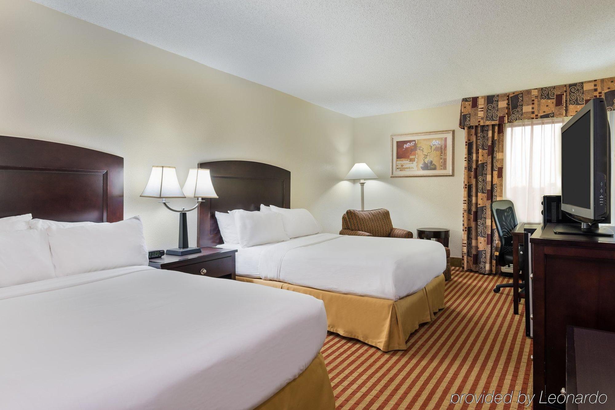 Holiday Inn Express - Chester By Ihg Extérieur photo