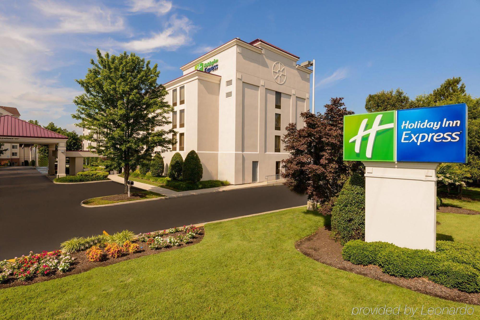 Holiday Inn Express - Chester By Ihg Extérieur photo