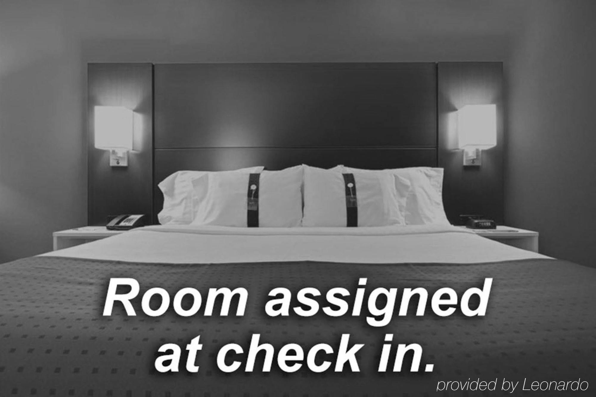 Holiday Inn Express - Chester By Ihg Extérieur photo